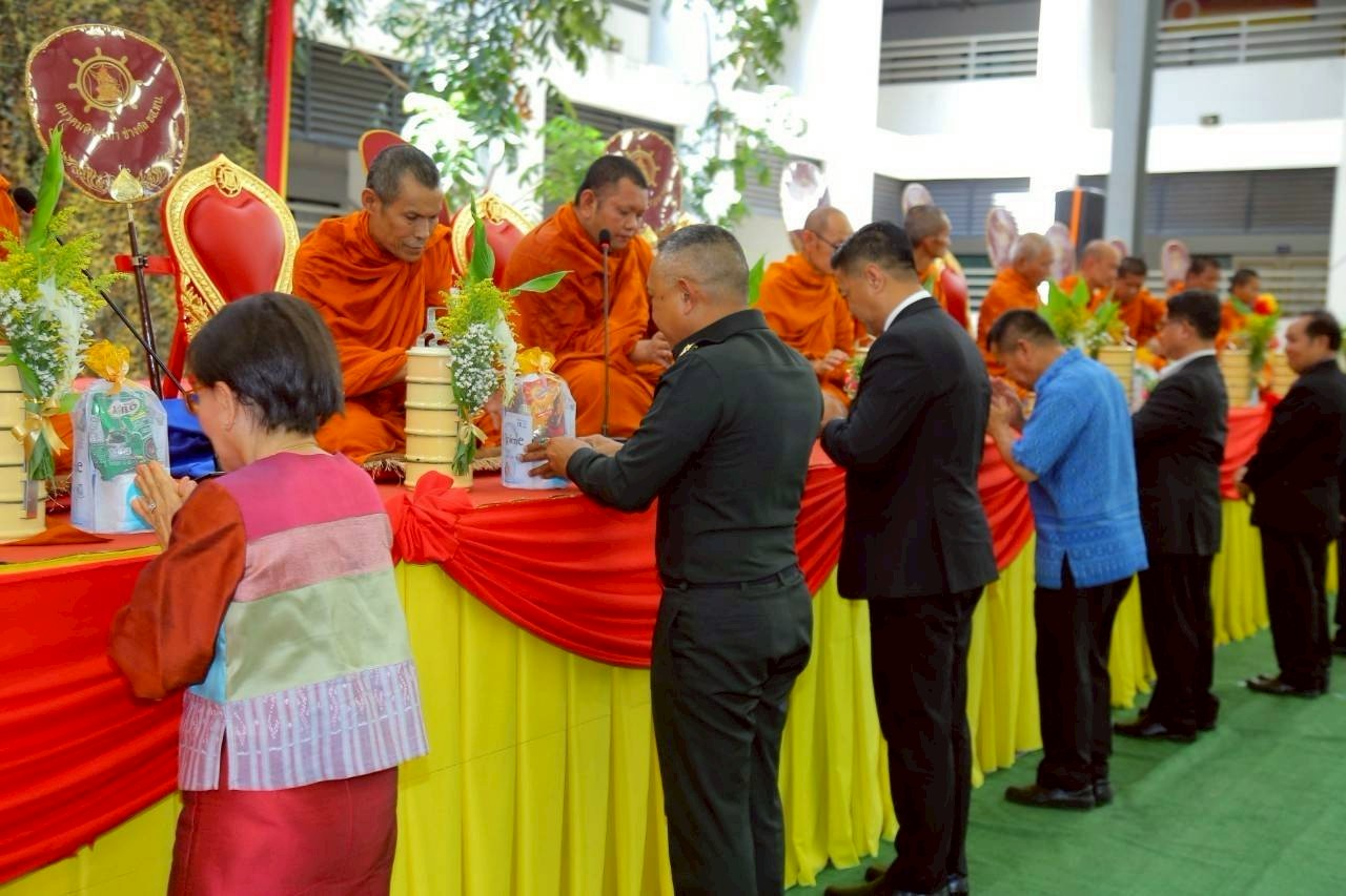 ว่าที่ ร.ต.ฐาพล สาติยะ ว่าที่นายกสมาคมศิษย์เก่า ช่างกล ขส.ทบ. พร้อมด้วยคณะกรรมการสมาคมฯ เดินทางไปร่วมงานวันสถาปนา โรงเรียนกองทัพบกอุปถัมภ์ - 8